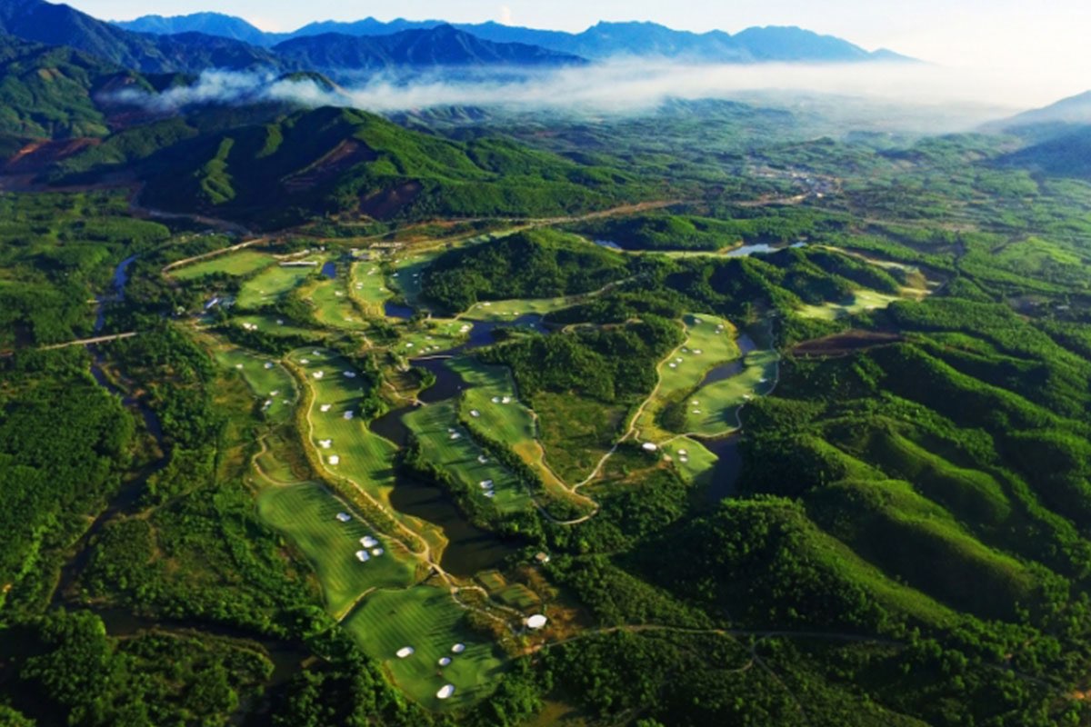 VIETNAM AWARDED BEST GOLF DESTINATION IN THE WORLD 2021